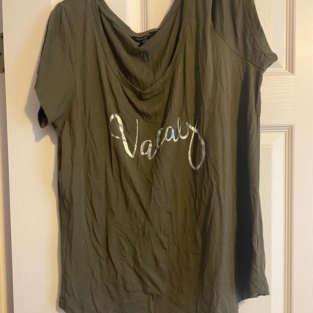 Top - Picture 2 of 4